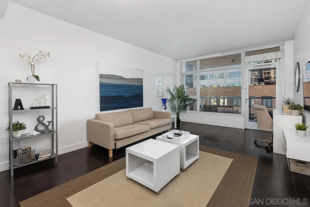 427 9th Ave 601, San Diego, California 92101 home-pic-2