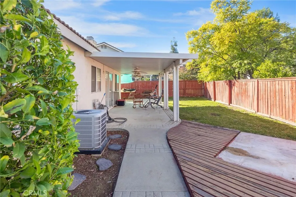 22905 Canyon View Drive, Corona, California 92883 home-pic-22