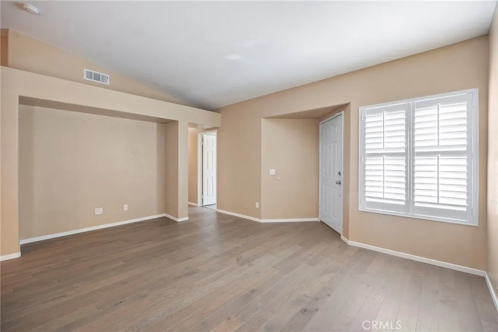 22905 Canyon View Drive, Corona, California 92883 home-pic-5