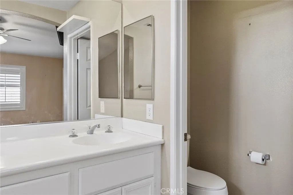 22905 Canyon View Drive, Corona, California 92883 home-pic-20