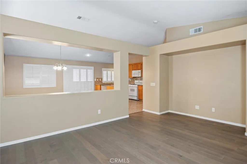 22905 Canyon View Drive, Corona, California 92883 home-pic-7