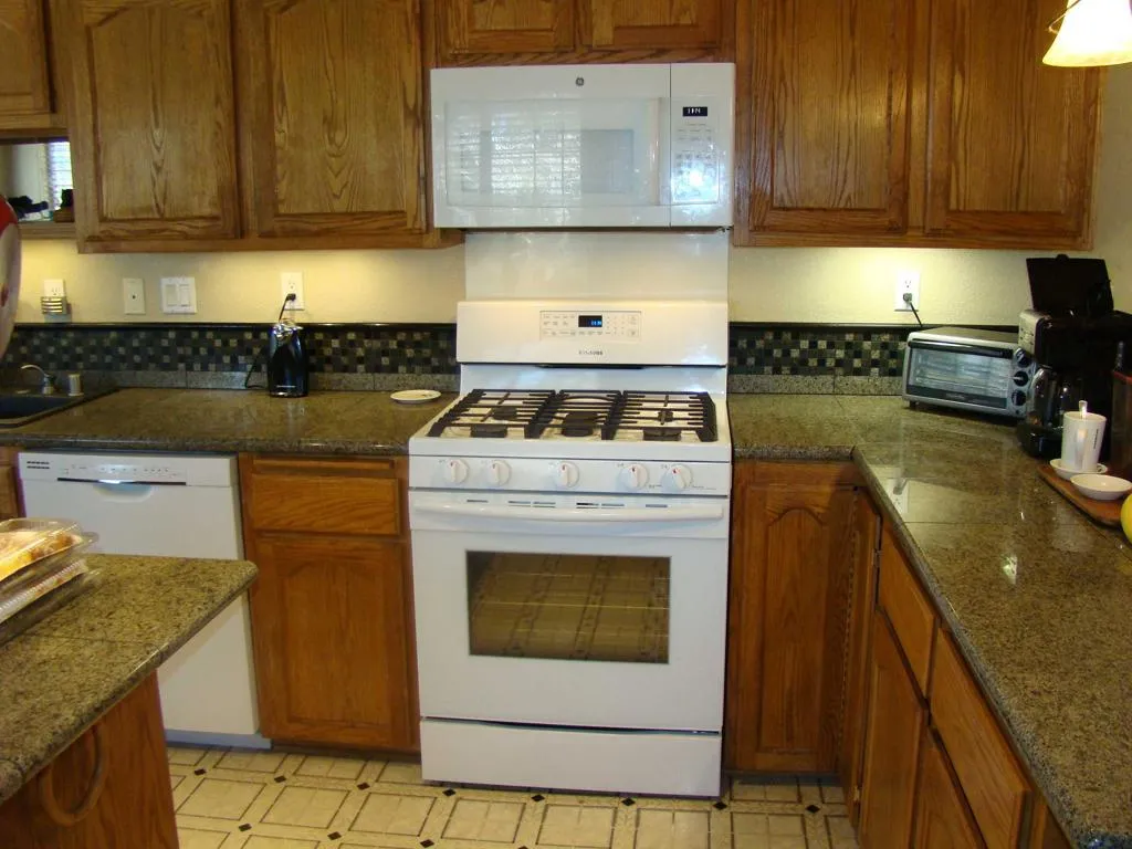 230 Vista Avenue, Sugarloaf, California 92386 home-pic-15