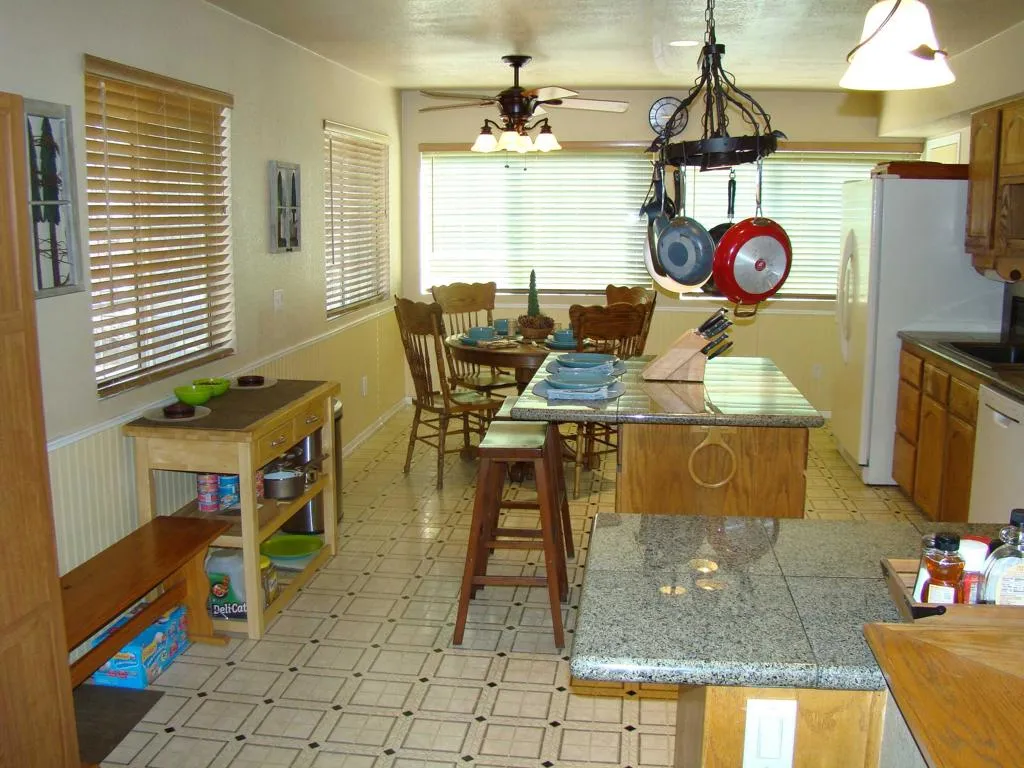 230 Vista Avenue, Sugarloaf, California 92386 home-pic-14