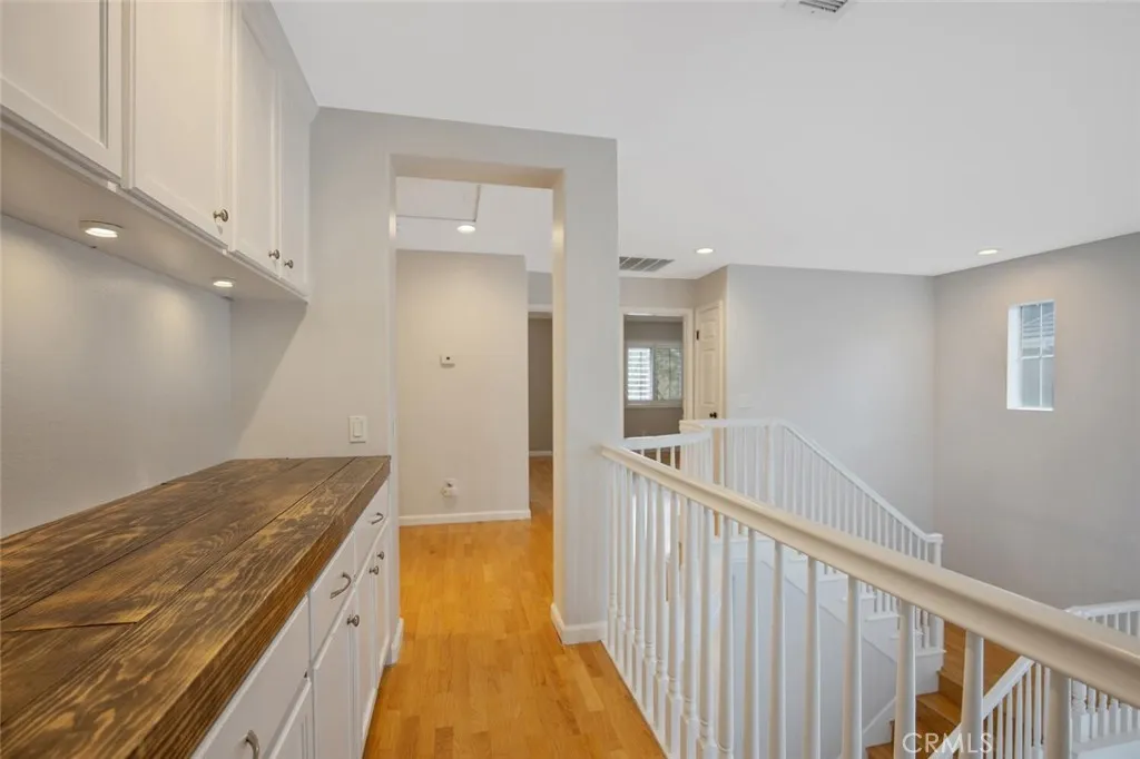 28534 Old Spanish, Saugus, California 91390 home-pic-16