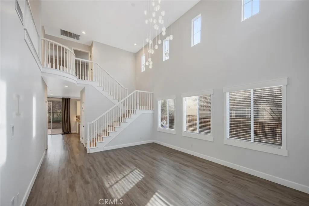 28534 Old Spanish, Saugus, California 91390 home-pic-4