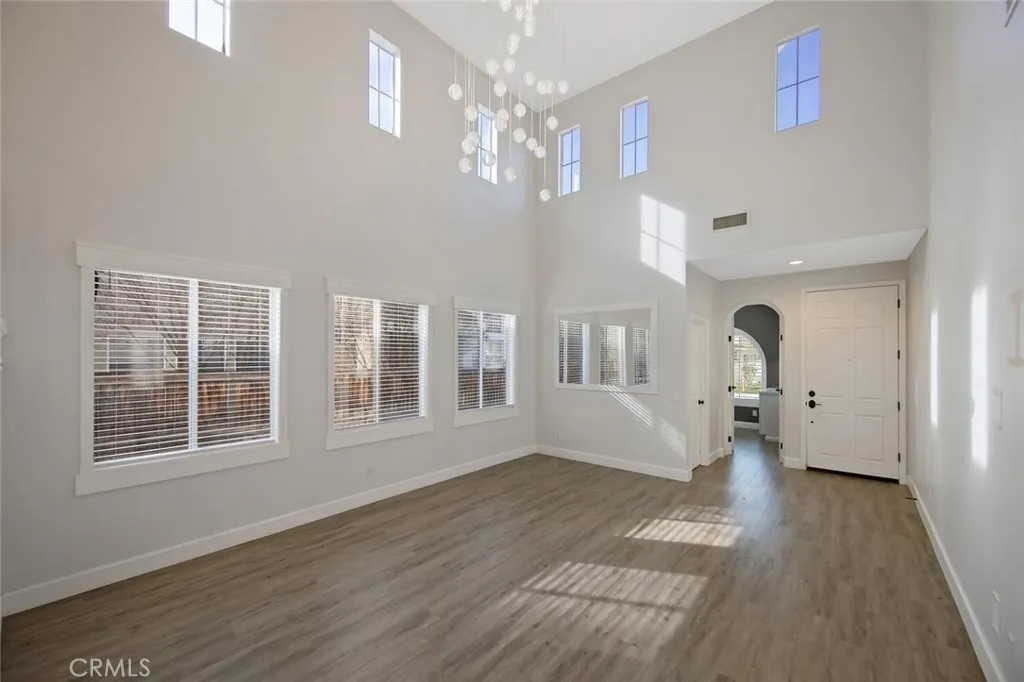 28534 Old Spanish, Saugus, California 91390 home-pic-3