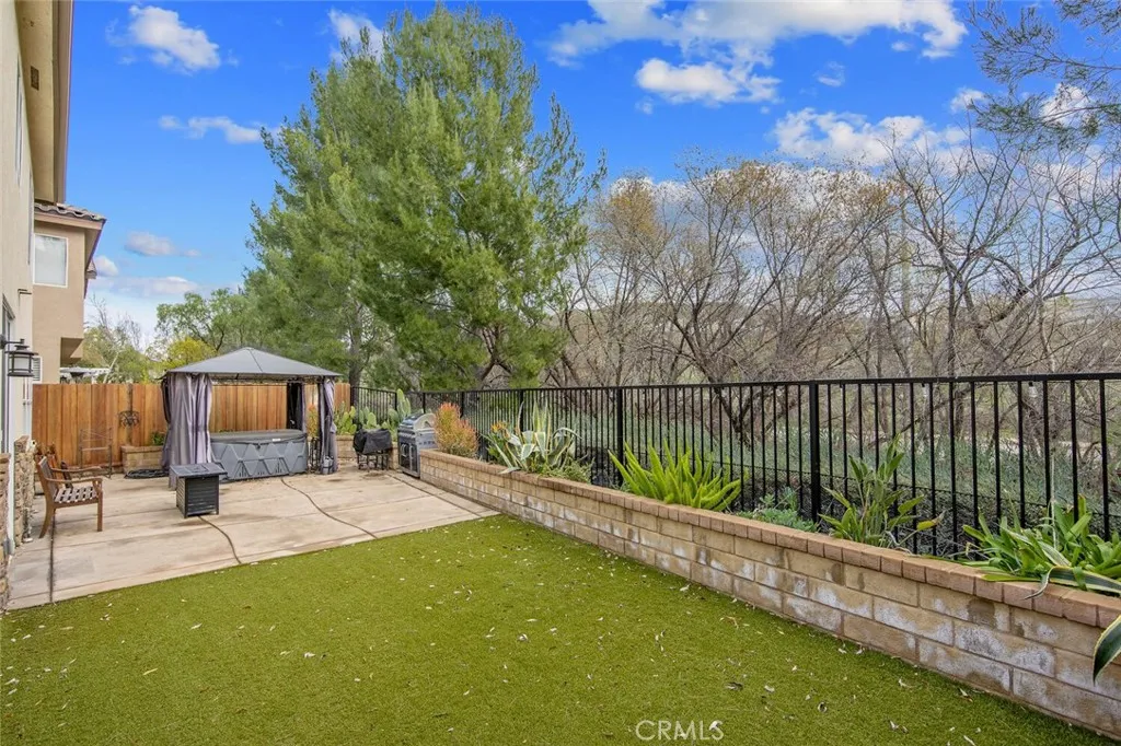 28534 Old Spanish, Saugus, California 91390 home-pic-32