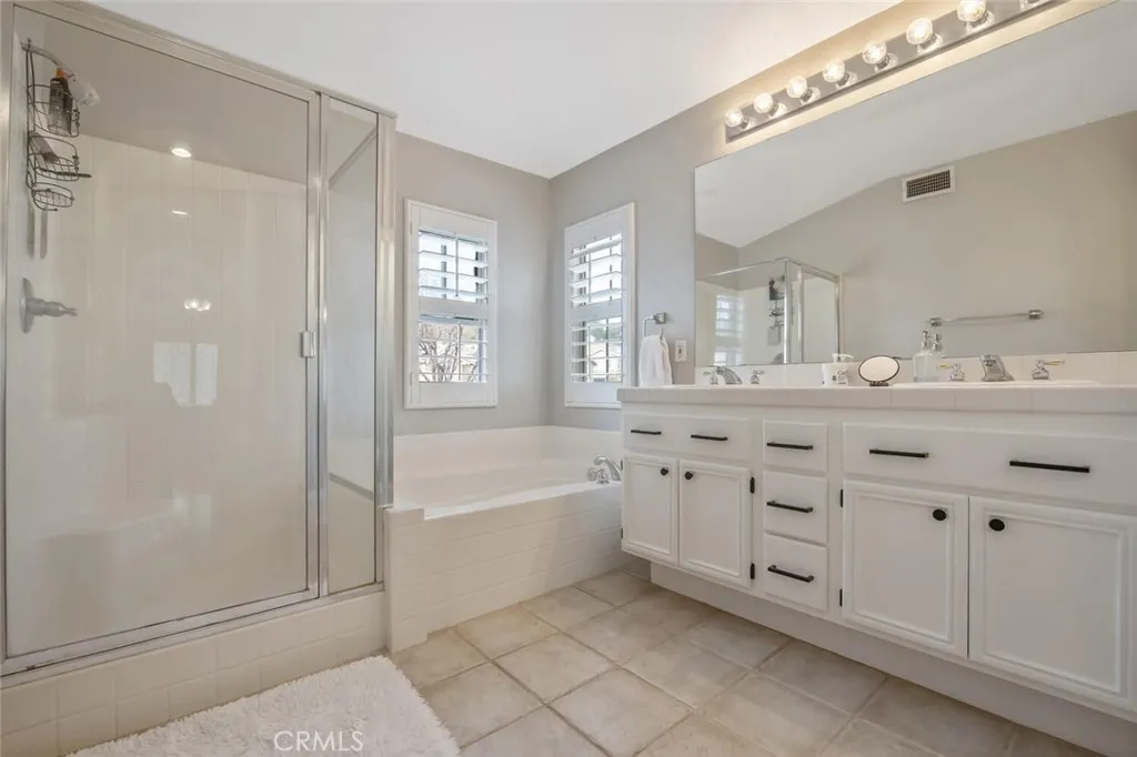 28534 Old Spanish, Saugus, California 91390 home-pic-18