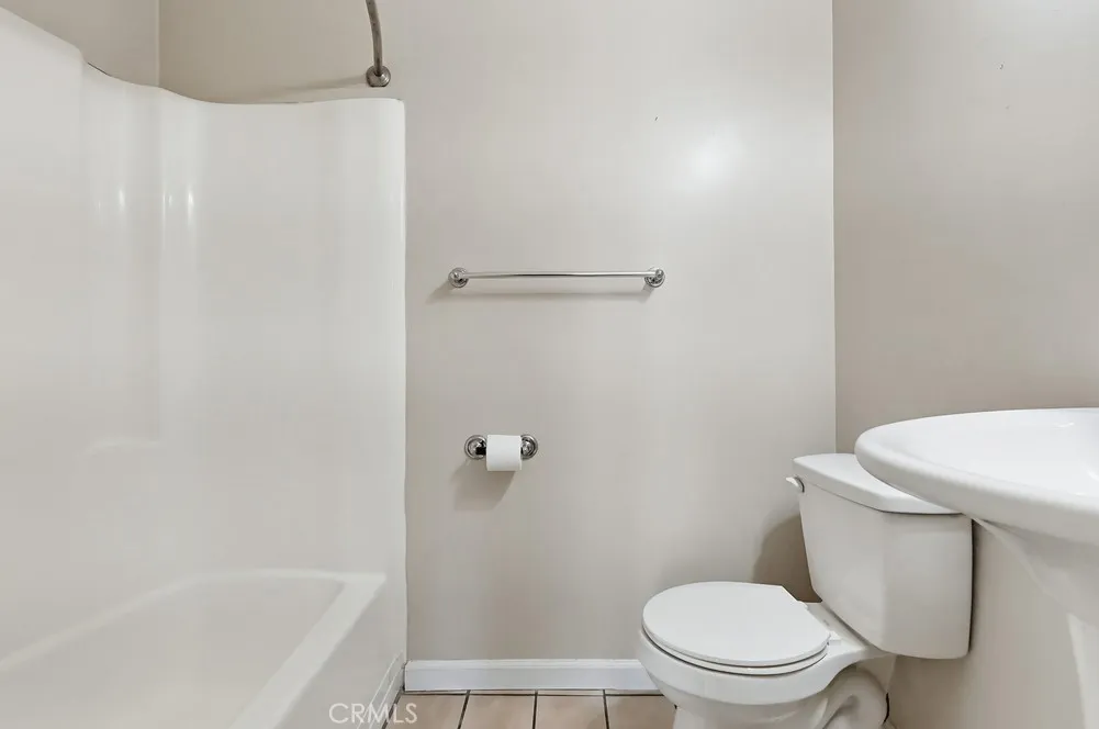 5585 E Pacific Coast E 353, Long Beach, California 90804 home-pic-30