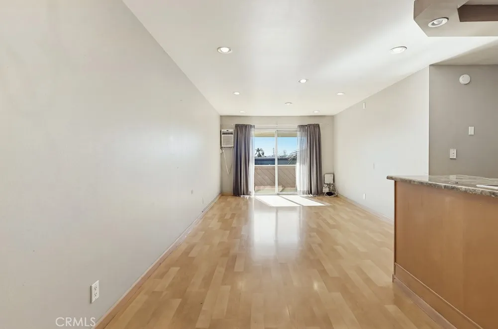 5585 E Pacific Coast E 353, Long Beach, California 90804 home-pic-6