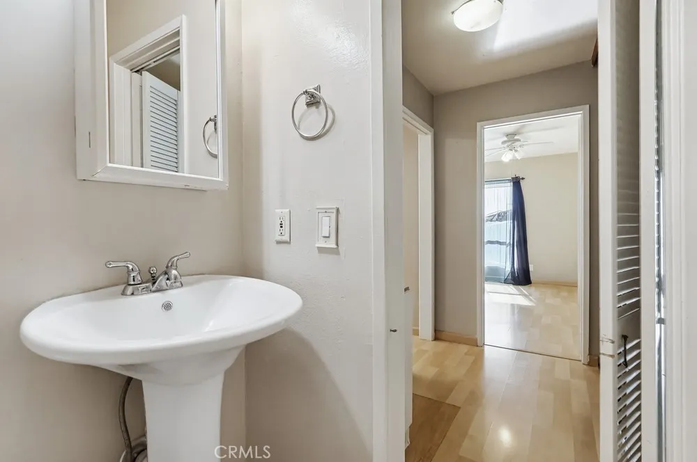 5585 E Pacific Coast E 353, Long Beach, California 90804 home-pic-31