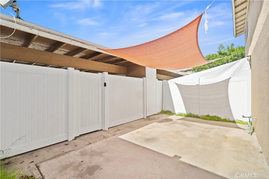 684 E Lee, Azusa, California 91702 home-pic-22