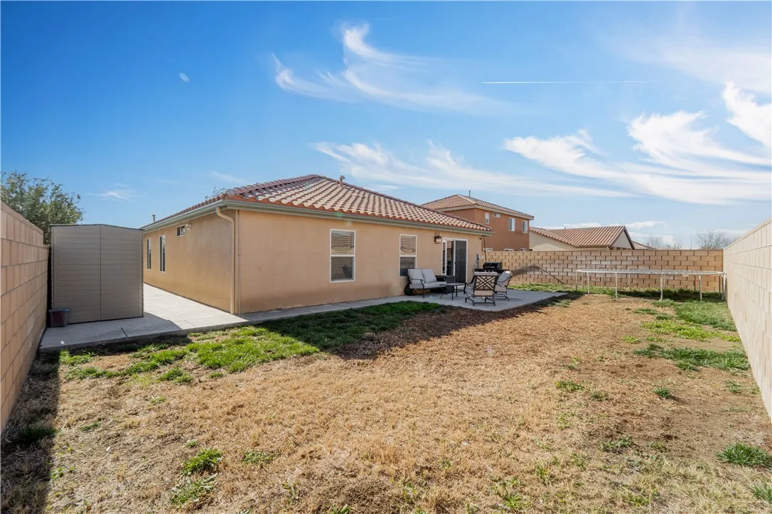 3033 De Flores, Lancaster, California 93535 home-pic-13