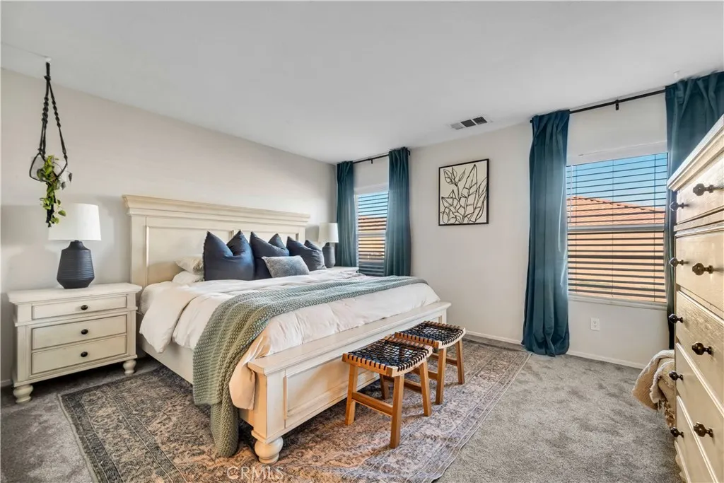 3033 De Flores, Lancaster, California 93535 home-pic-6