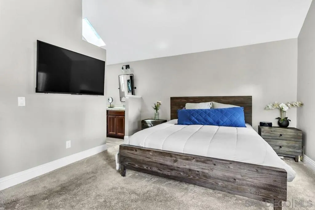 10572 Rancho Carmel Dr, San Diego, California 92128 home-pic-17