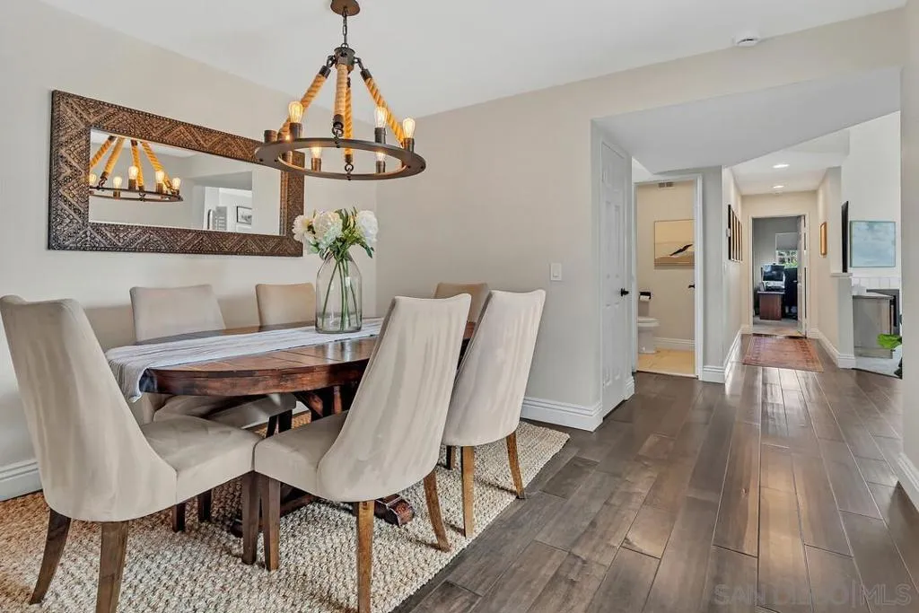 10572 Rancho Carmel Dr, San Diego, California 92128 home-pic-10