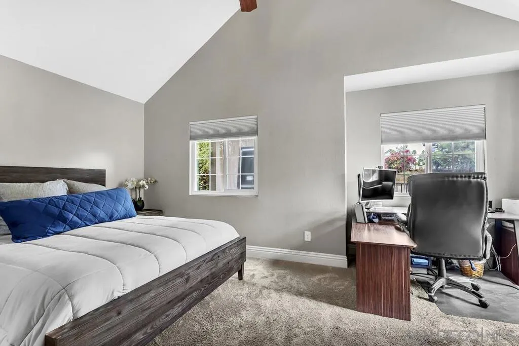 10572 Rancho Carmel Dr, San Diego, California 92128 home-pic-16
