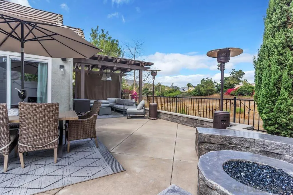 10572 Rancho Carmel Dr, San Diego, California 92128 home-pic-25
