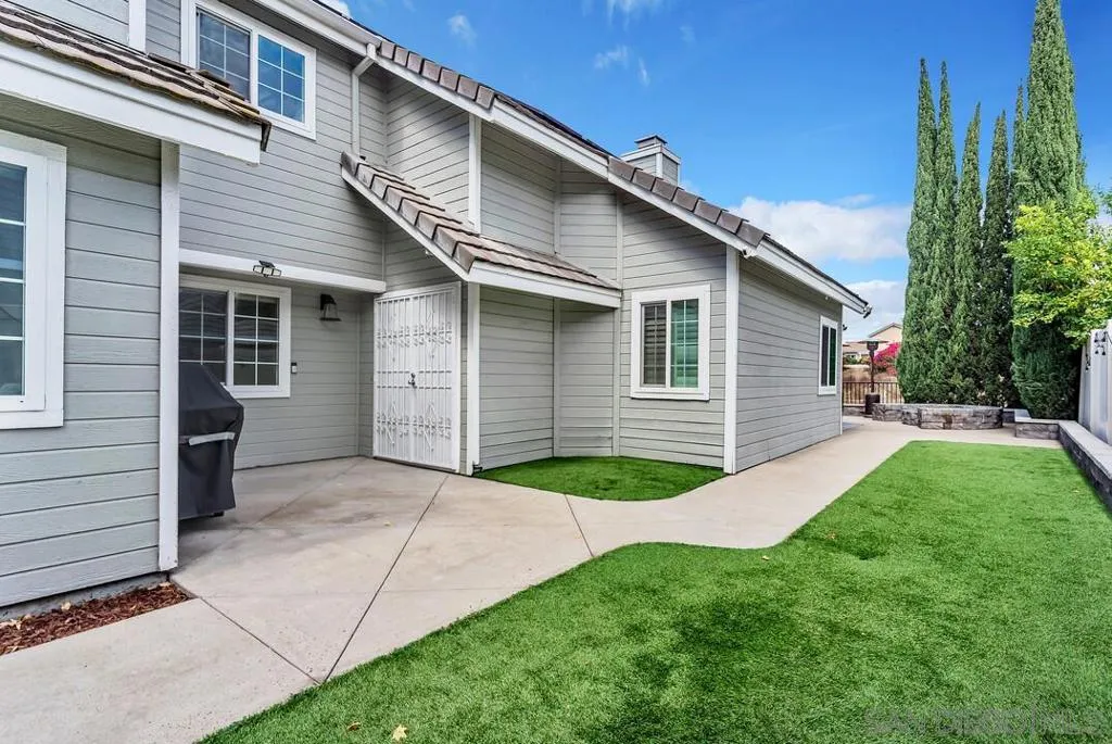 10572 Rancho Carmel Dr, San Diego, California 92128 home-pic-4