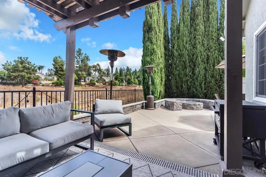 10572 Rancho Carmel Dr, San Diego, California 92128 home-pic-27