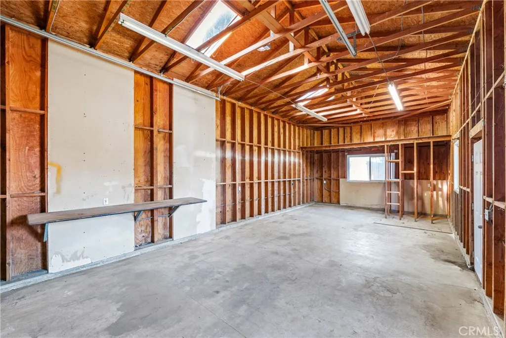 13341 Holbeck Court, Moreno Valley, California 92553 home-pic-24