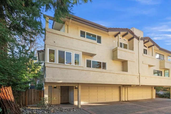 20713 Saint Charles Street, Saratoga, California 95070
