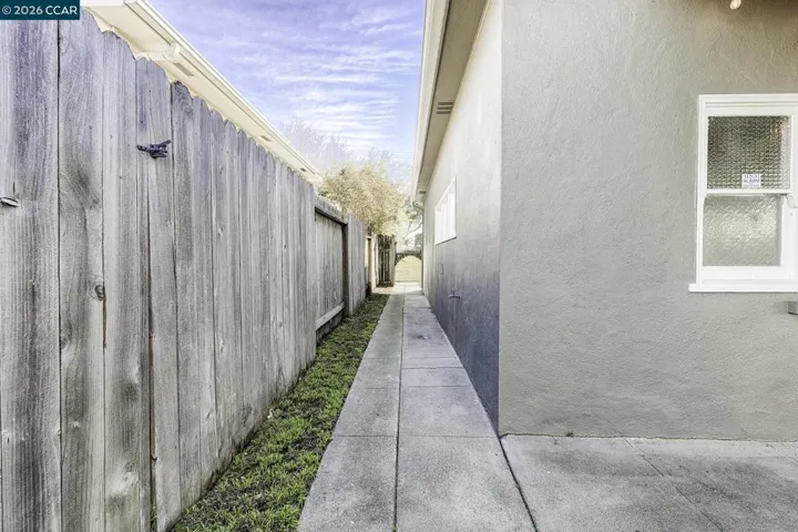 2375 2375 Andrade Ave, Richmond, California 94804
