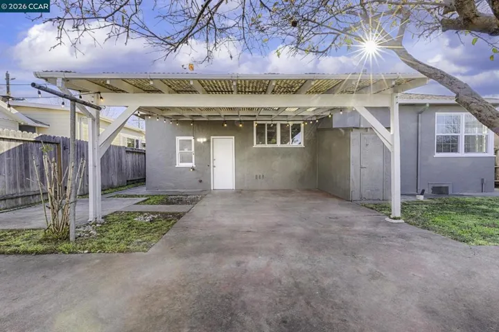2375 2375 Andrade Ave, Richmond, California 94804