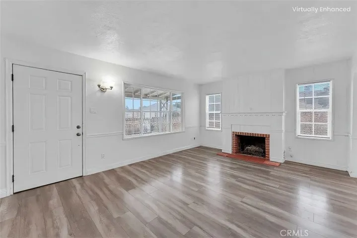 Front unit Living Room