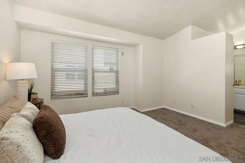 6161 Calle Mariselda 408, San Diego, California 92124 home-pic-15
