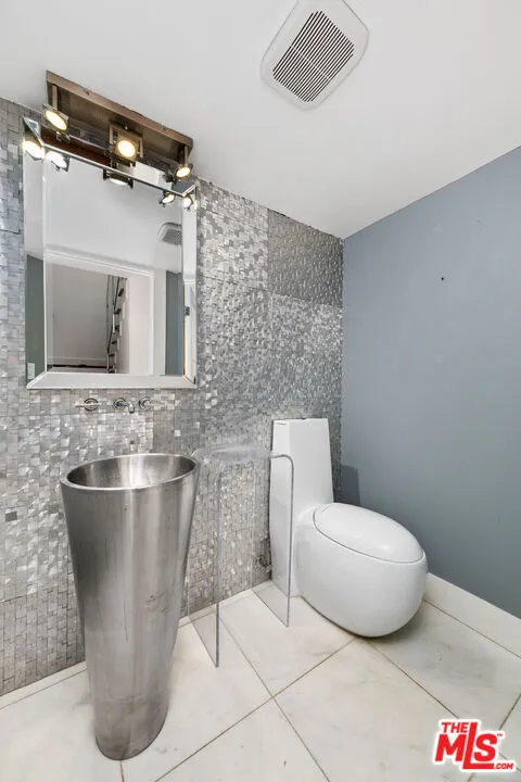 2250 Nichols Canyon Road, Los Angeles, California 90046 home-pic-5