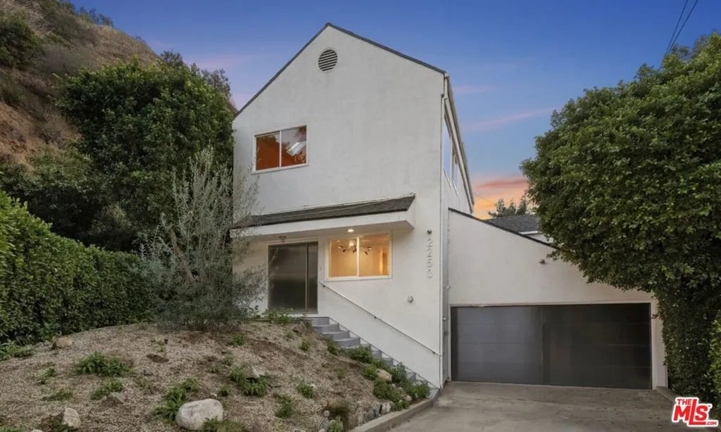 2250 Nichols Canyon Road, Los Angeles, California 90046 home-pic-1