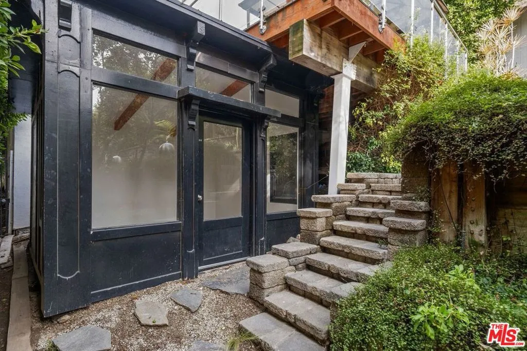 2250 Nichols Canyon Road, Los Angeles, California 90046 home-pic-12