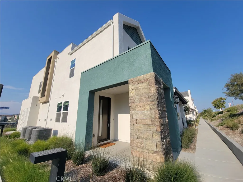 27078 Painted Sky Way, Valencia, California 91381 home-pic-36