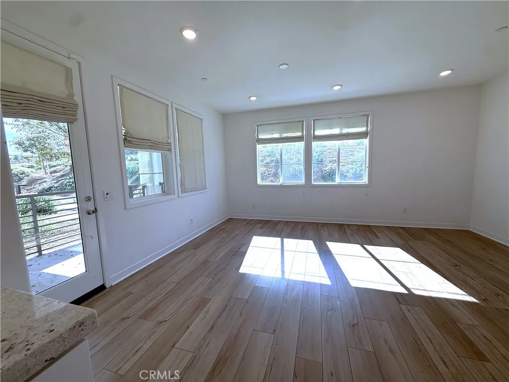 27078 Painted Sky Way, Valencia, California 91381 home-pic-16