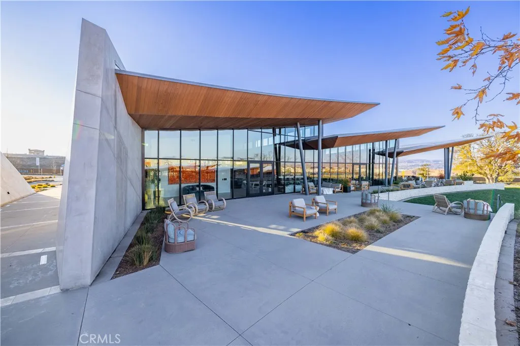 27078 Painted Sky Way, Valencia, California 91381 home-pic-32