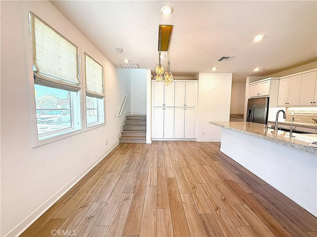 27078 Painted Sky Way, Valencia, California 91381 home-pic-7