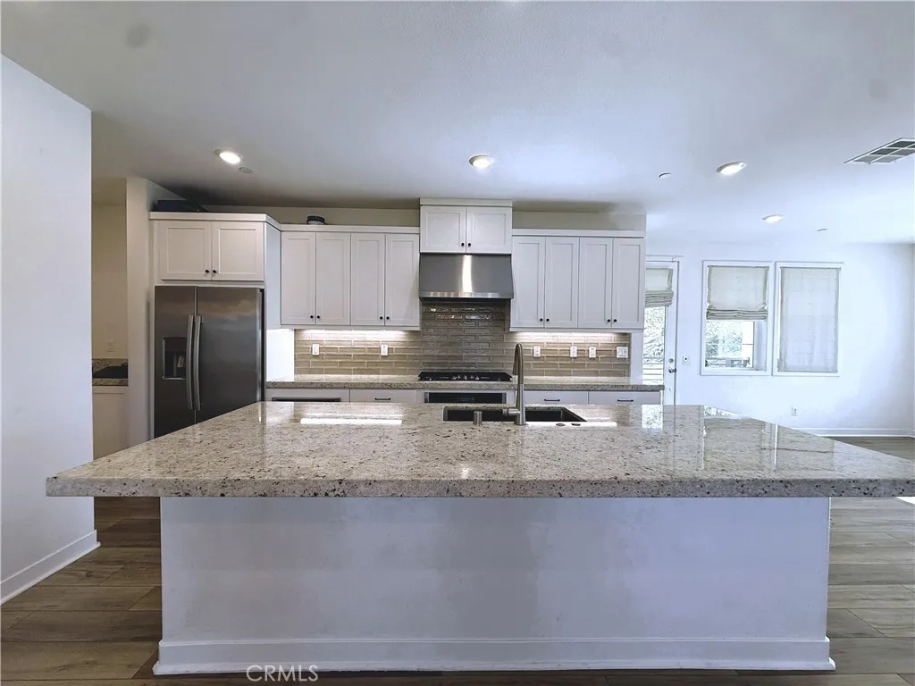 27078 Painted Sky Way, Valencia, California 91381 home-pic-13