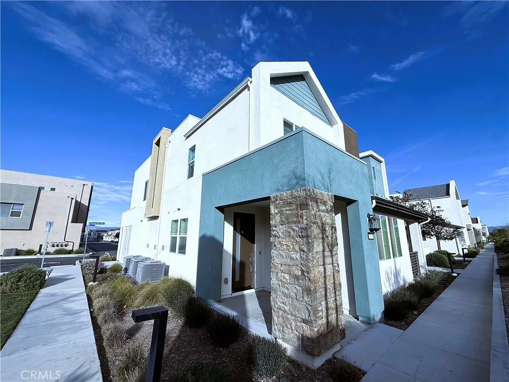 27078 Painted Sky Way, Valencia, California 91381 home-pic-43