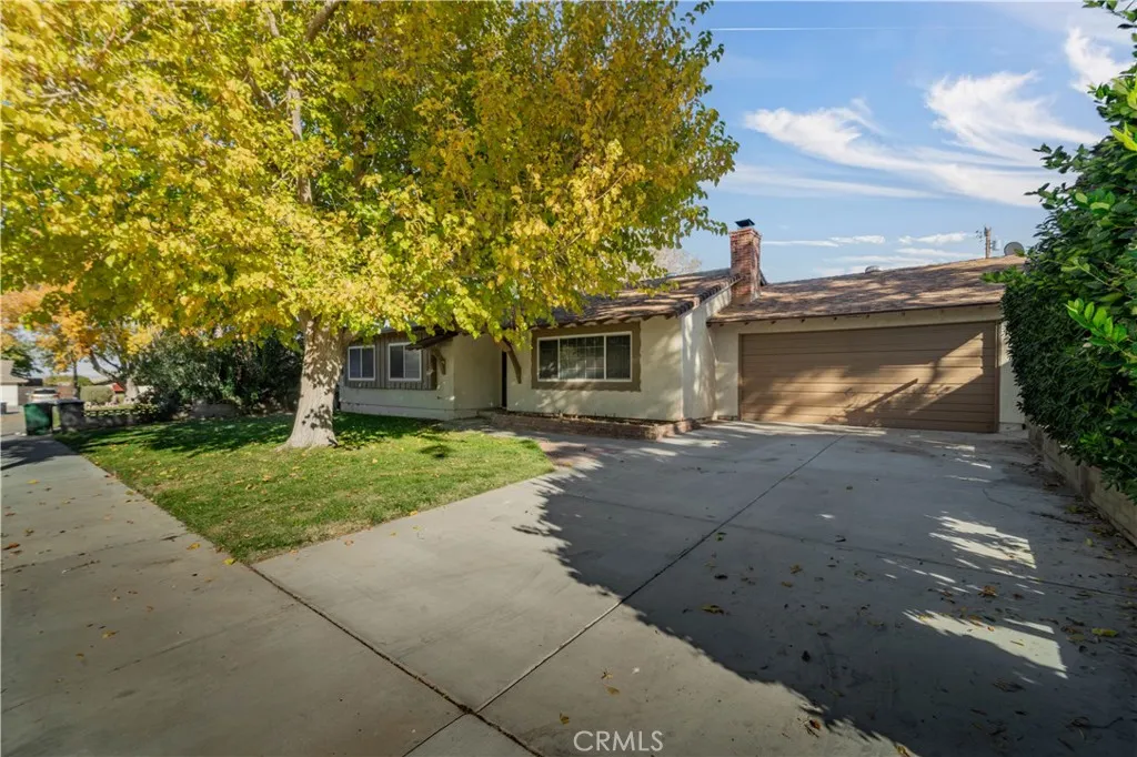41852 Shain Lane, Lancaster, California 93536 home-pic-2