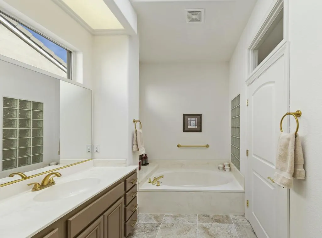 38129 Grand Oaks Avenue, Palm Desert, California 92211 home-pic-20