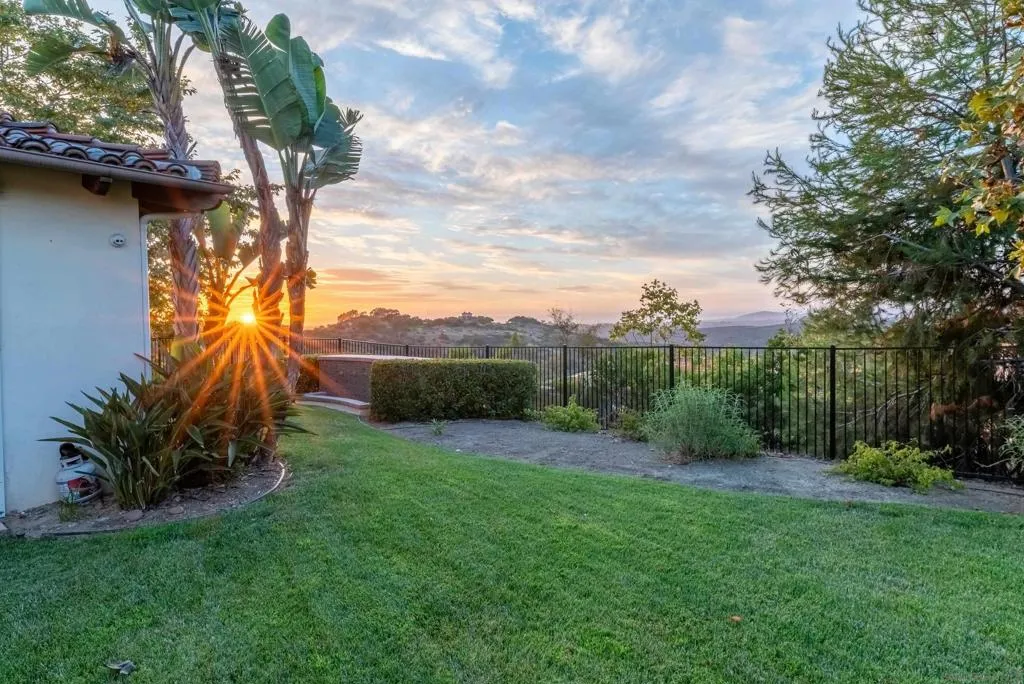 14926 Encendido, San Diego, California 92127 home-pic-23