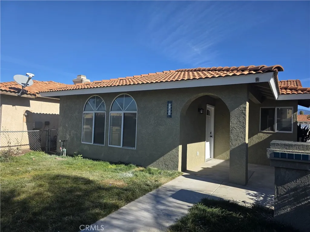 387 Palm Avenue, San Jacinto, California 92582 home-pic-3
