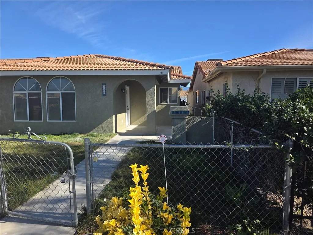 387 Palm Avenue, San Jacinto, California 92582 home-pic-2