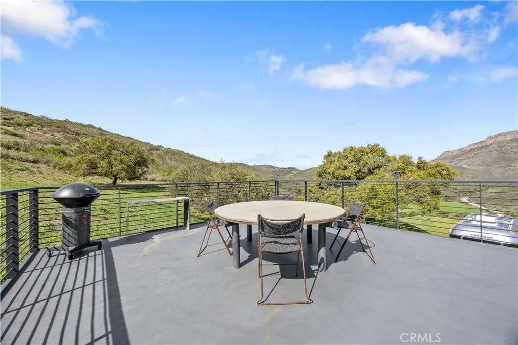 10120 Yerba Buena Road, Malibu, California 90265 home-pic-11