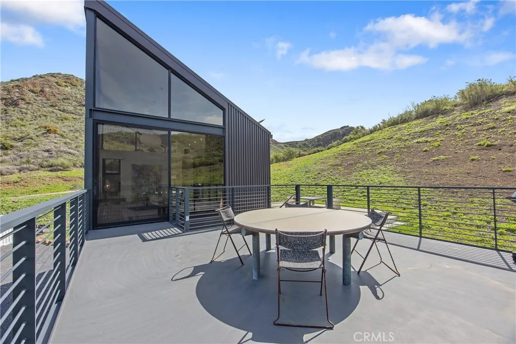10120 Yerba Buena Road, Malibu, California 90265 home-pic-10