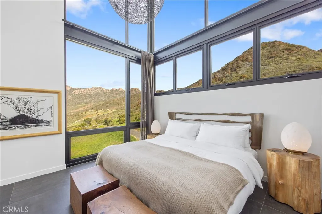 10120 Yerba Buena Road, Malibu, California 90265 home-pic-14