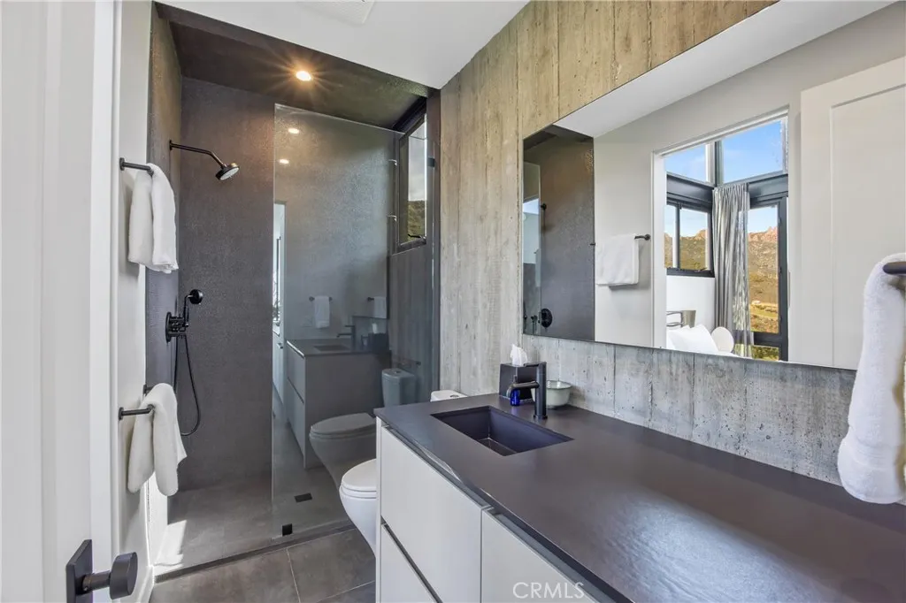 10120 Yerba Buena Road, Malibu, California 90265 home-pic-16