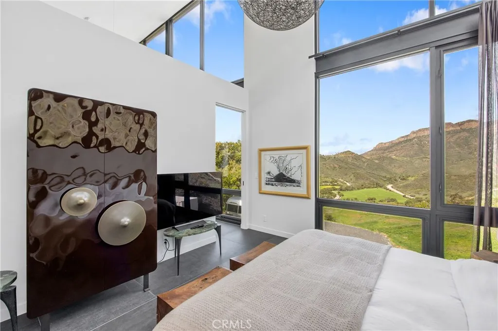 10120 Yerba Buena Road, Malibu, California 90265 home-pic-15