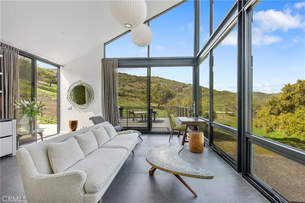 10120 Yerba Buena Road, Malibu, California 90265 home-pic-8